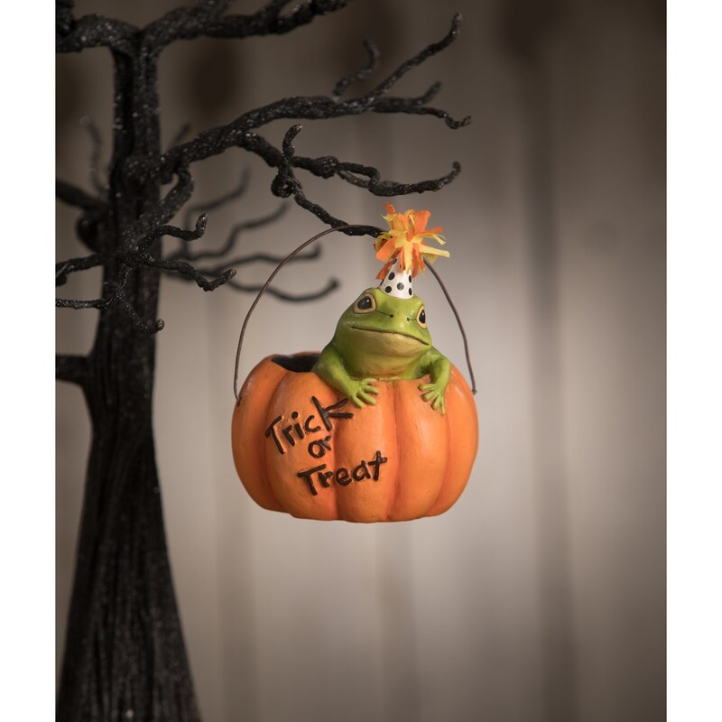 Bethany Lowe Robin Seeber Startled Stella Witch Folk Halloween Decor Ornament 